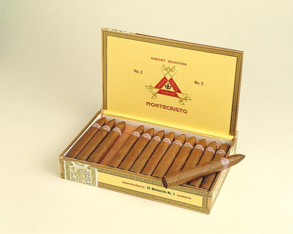 box of montecristo no 2 cigars